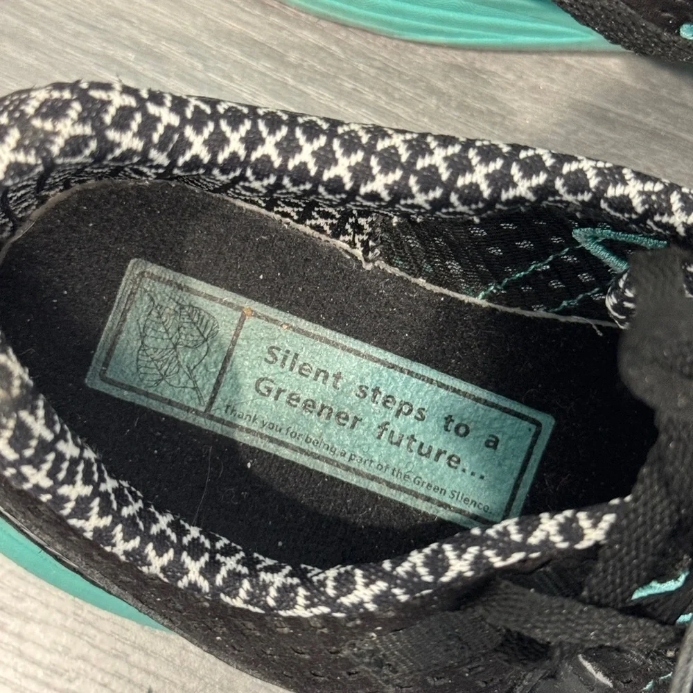 Brooks black turquoise